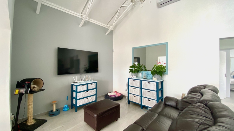 2 Bedroom Property for Sale in Velddrif Western Cape